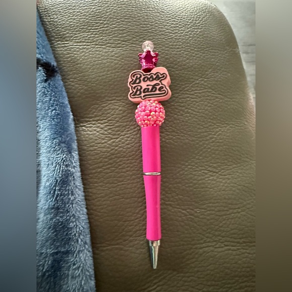 Customized Boss Babe Notebook with pen set. Collab  with @custmmaildesigns - Picture 3 of 4